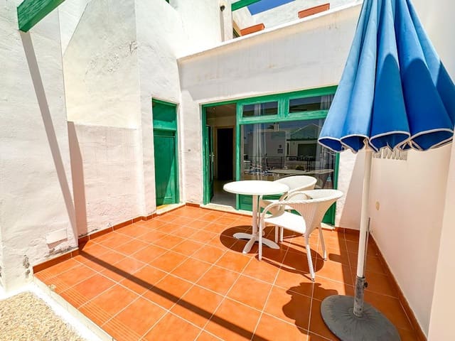 1 soveværelse Lejlighed til salg i Puerto del Carmen, Tías med swimmingpool - € 225.000 (Ref: 9962308)