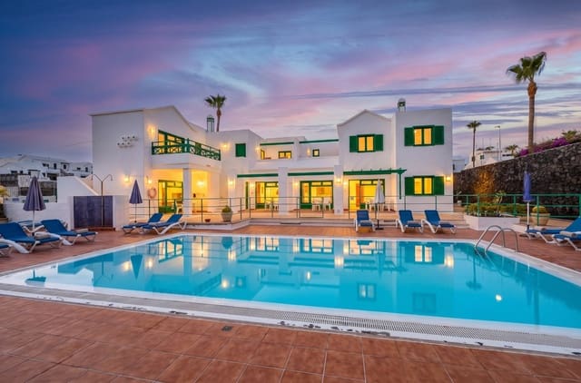 1 soveværelse Lejlighed til salg i Puerto del Carmen, Tías med swimmingpool - € 215.000 (Ref: 9962308)