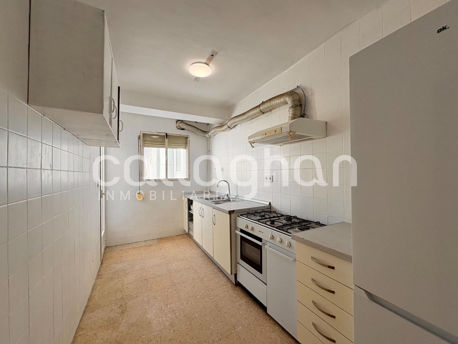 4 slaapkamer Flat te huur in Valencia stad - € 1.800 (Ref: 10003910)