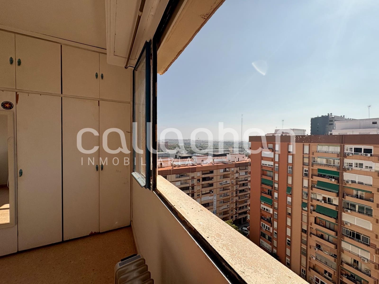4 slaapkamer Flat te huur in Valencia stad - € 1.800 (Ref: 10003910)
