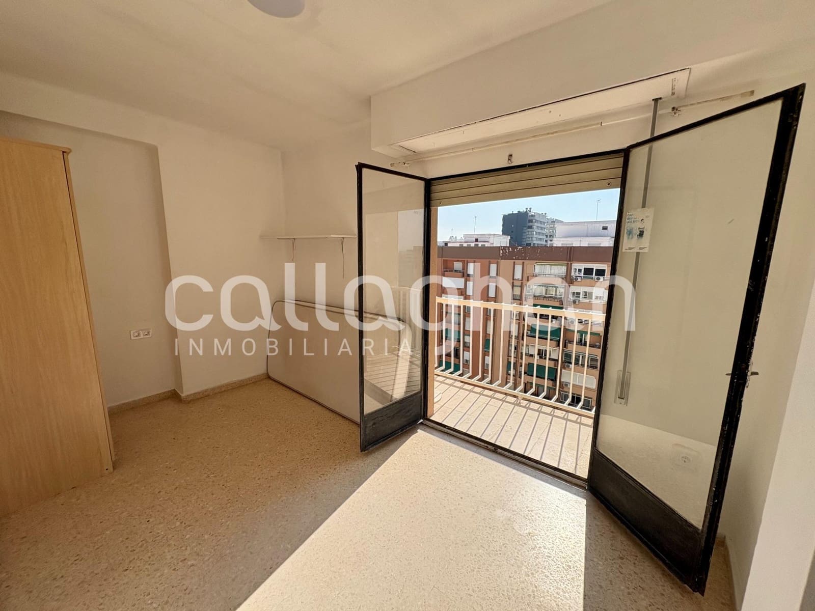 4 slaapkamer Flat te huur in Valencia stad - € 1.800 (Ref: 10003910)