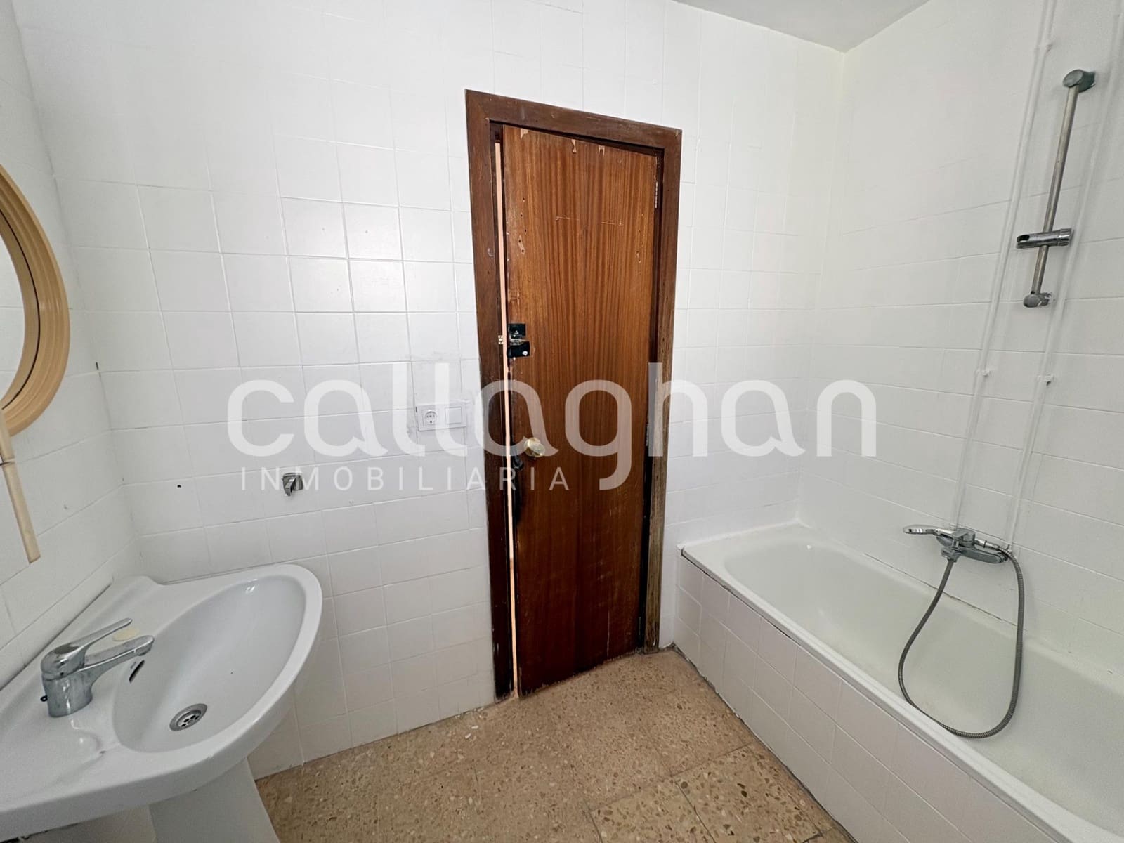 4 slaapkamer Flat te huur in Valencia stad - € 1.800 (Ref: 10003910)
