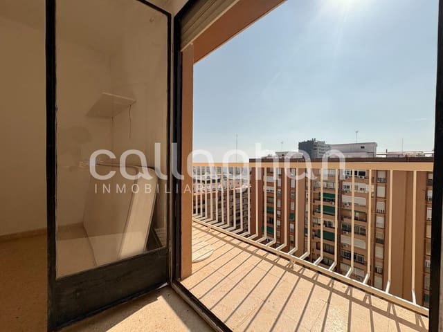 4 slaapkamer Flat te huur in Ciutat Universitaria, Valencia stad - € 1.800 (Ref: 10003910)