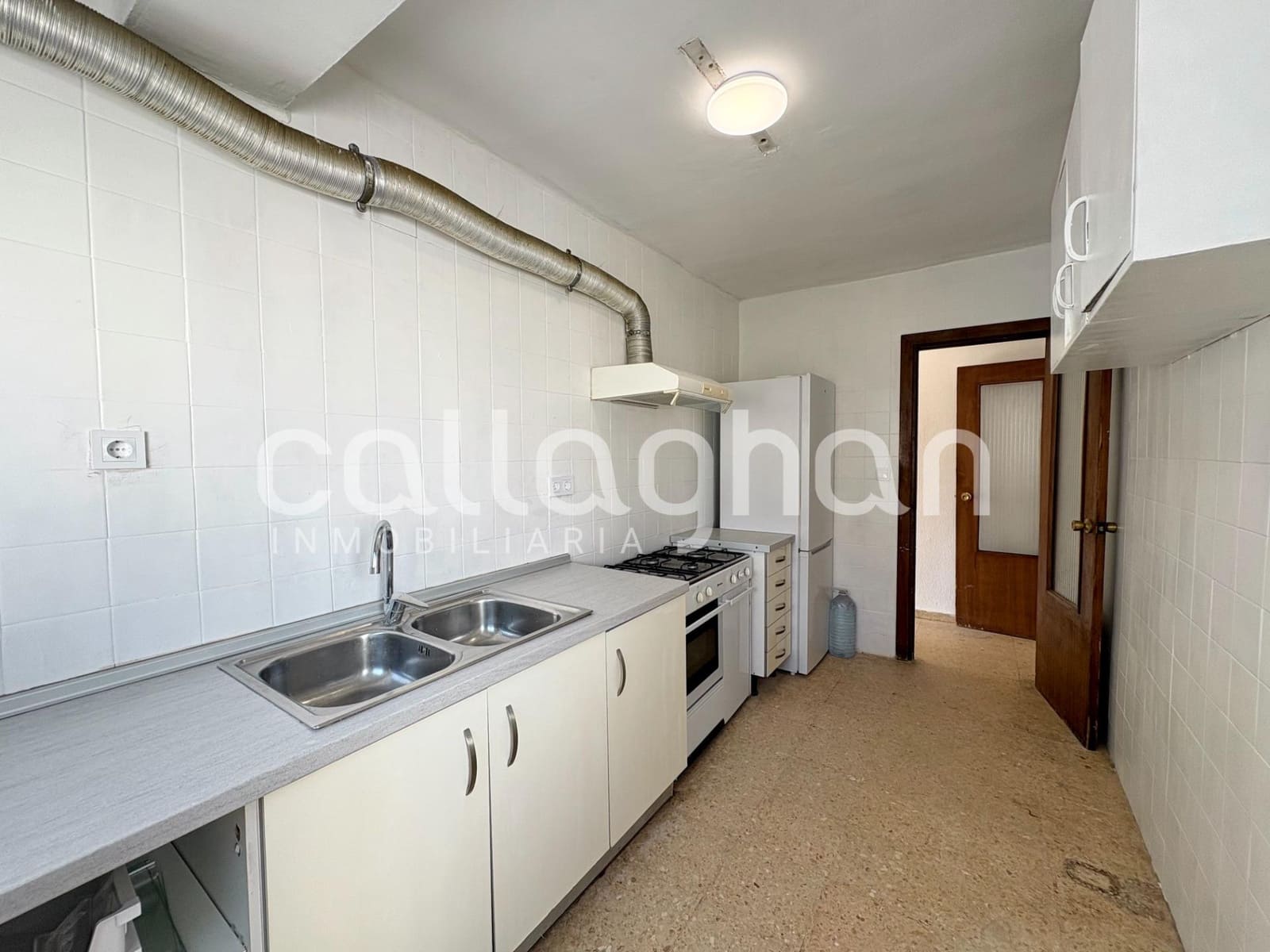 4 slaapkamer Flat te huur in Valencia stad - € 1.800 (Ref: 10003910)