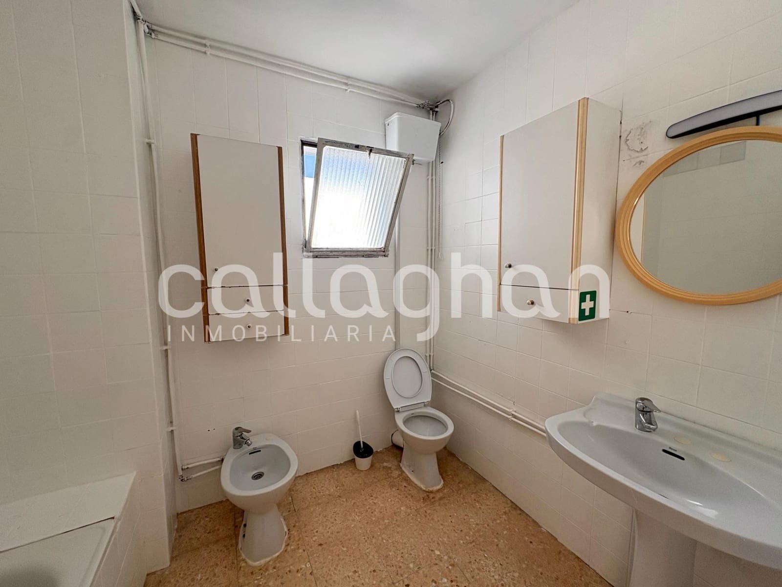 4 slaapkamer Flat te huur in Valencia stad - € 1.800 (Ref: 10003910)