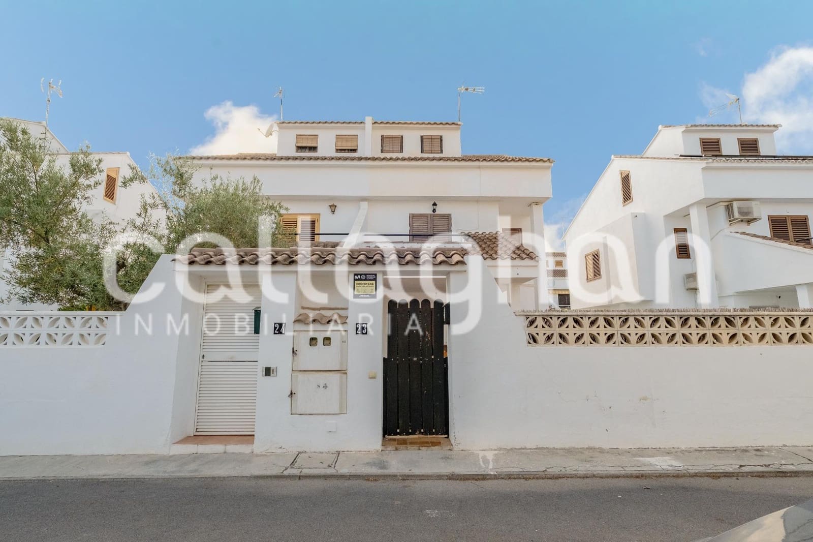 4 quarto Moradia em Banda para venda em Almarda com piscina garagem - 328 000 € (Ref: 10003911)