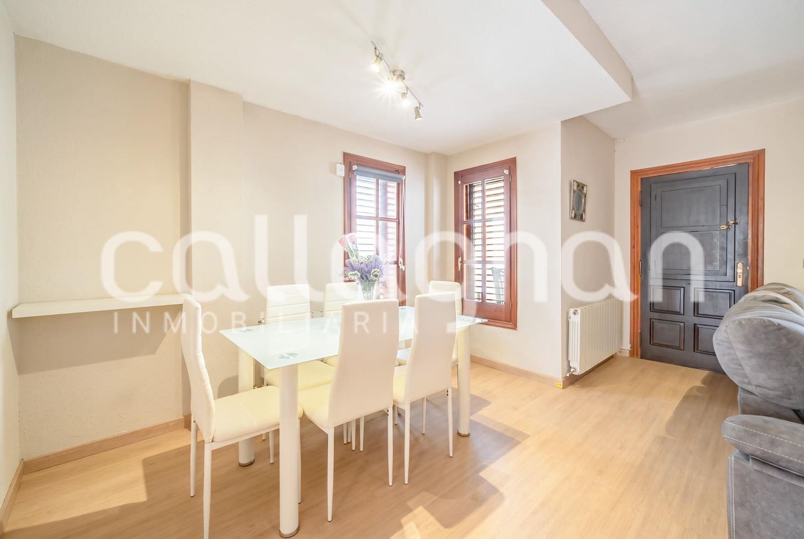 4 quarto Moradia em Banda para venda em Almarda com piscina garagem - 328 000 € (Ref: 10003911)