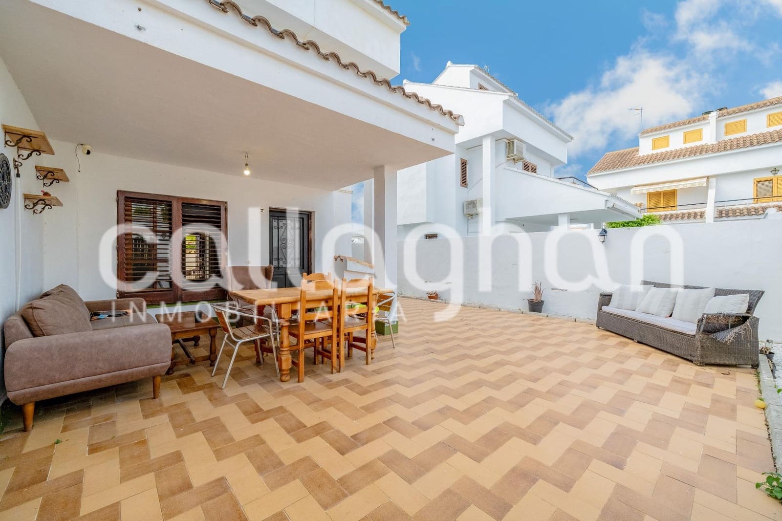 4 quarto Moradia em Banda para venda em Almarda com piscina garagem - 328 000 € (Ref: 10003911)