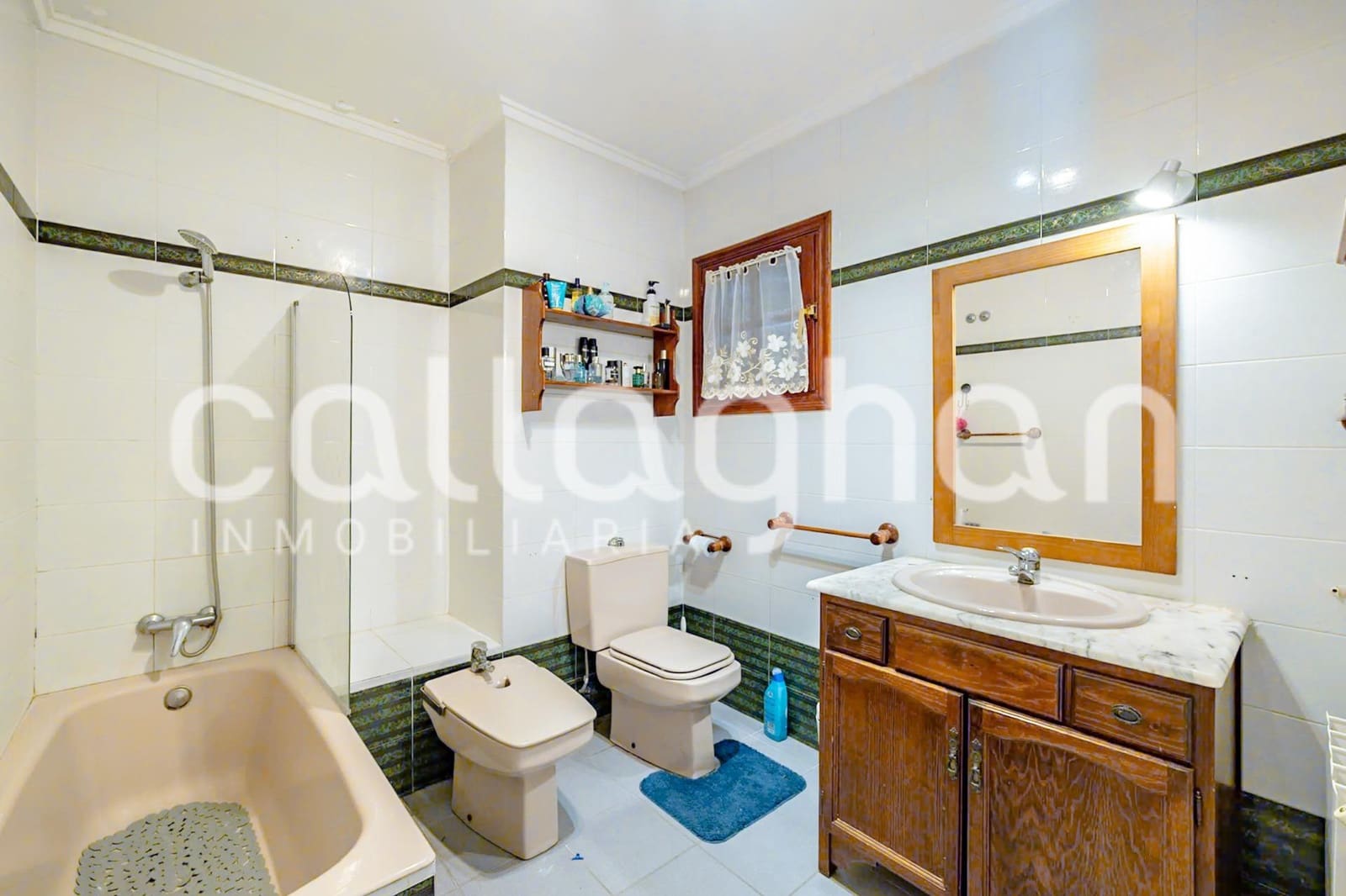 4 quarto Moradia em Banda para venda em Almarda com piscina garagem - 328 000 € (Ref: 10003911)