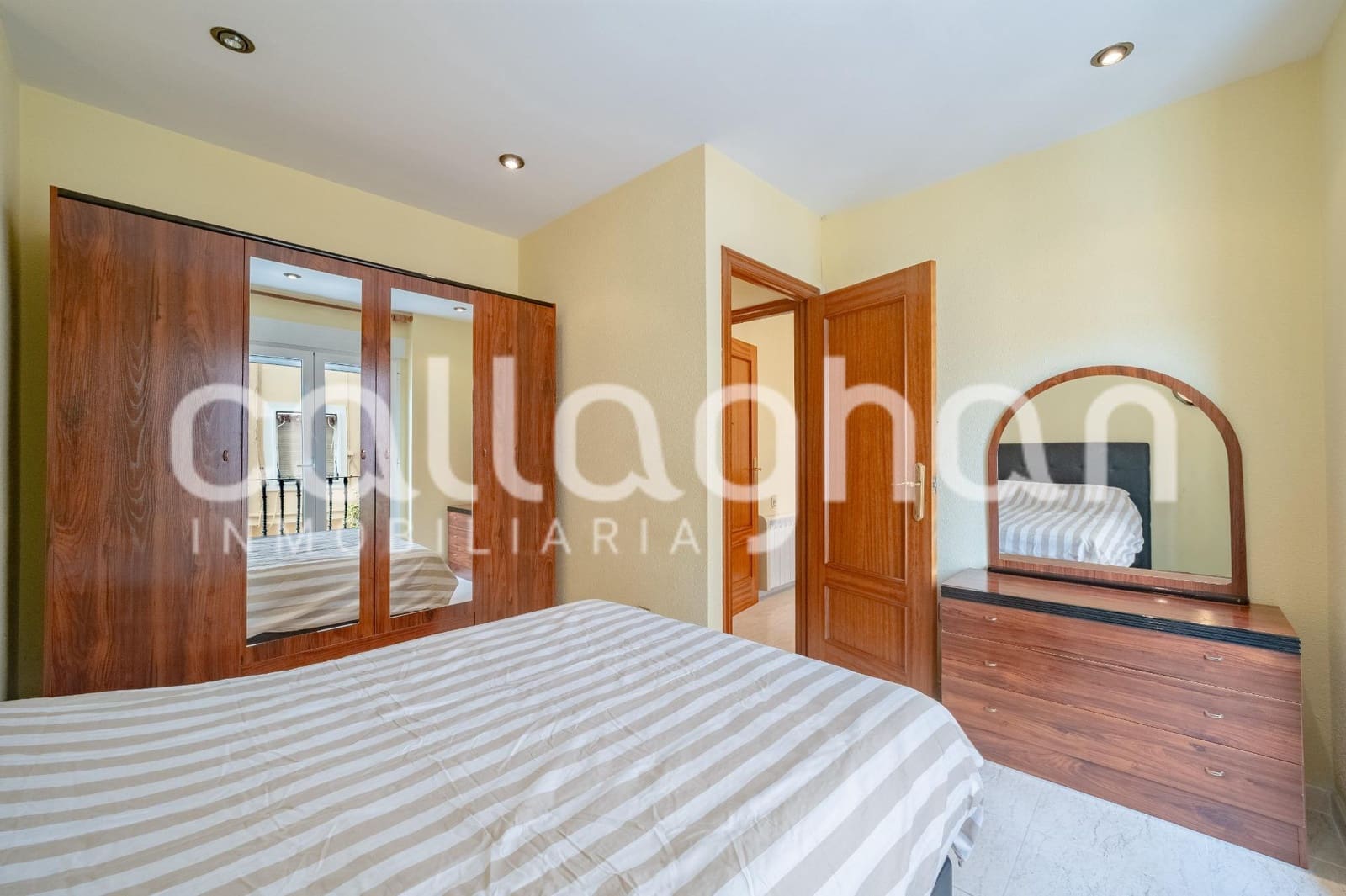 3 sypialnia Mieszkanie do wynajęcia w Miasto Walencja - 1 500 € (Ref: 10005781)