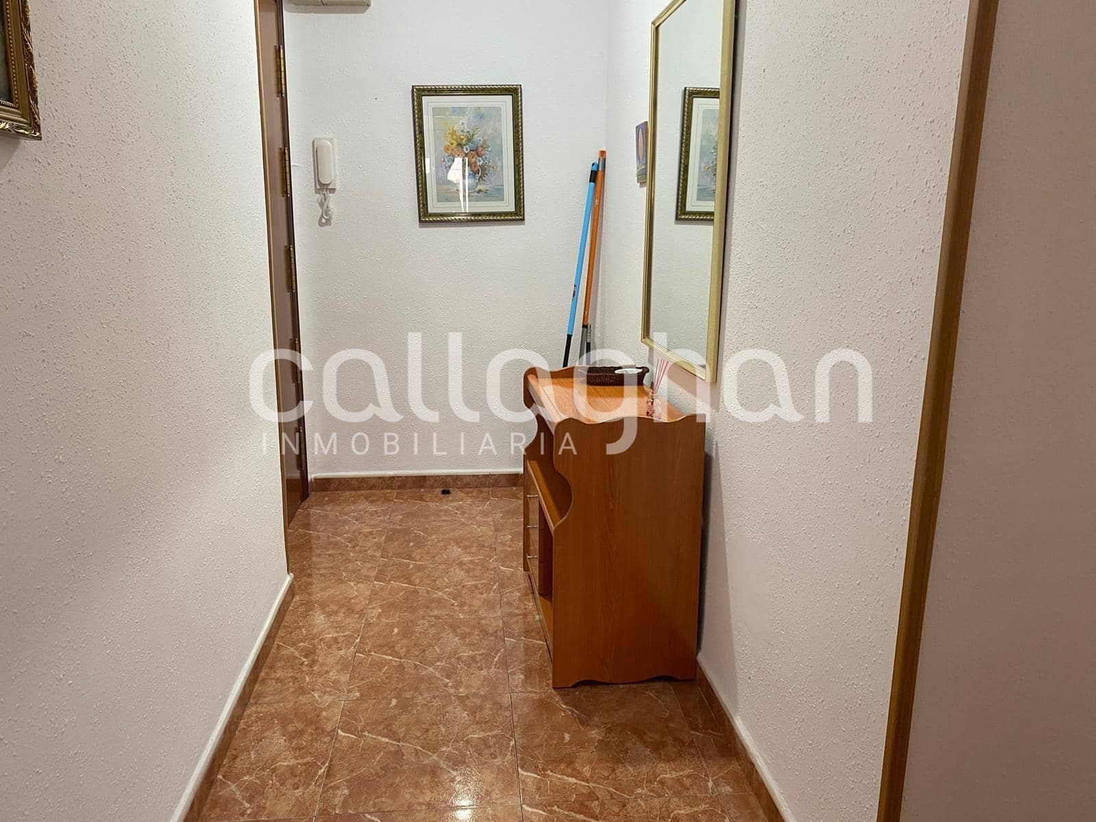 3 sovrum Lägenhet att hyra i Valencia stad - 1 100 € (Ref: 10021102)