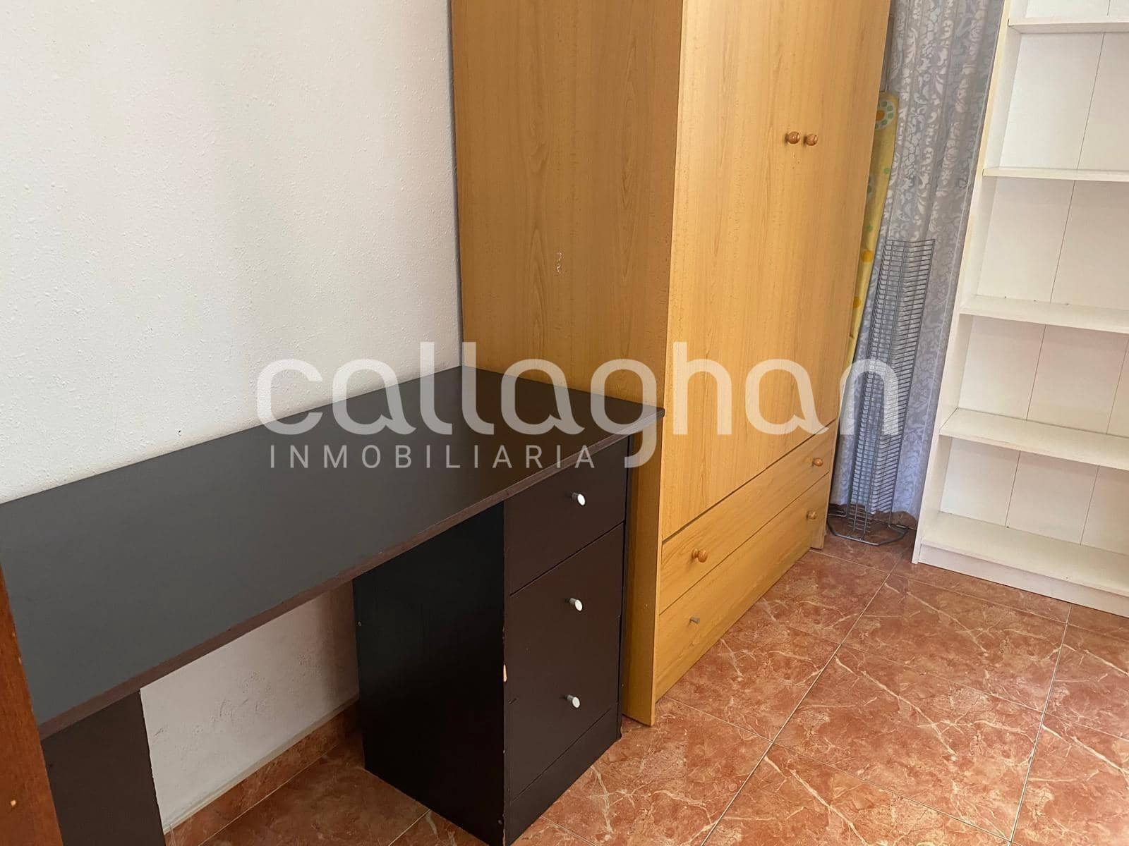 3 sovrum Lägenhet att hyra i Valencia stad - 1 100 € (Ref: 10021102)