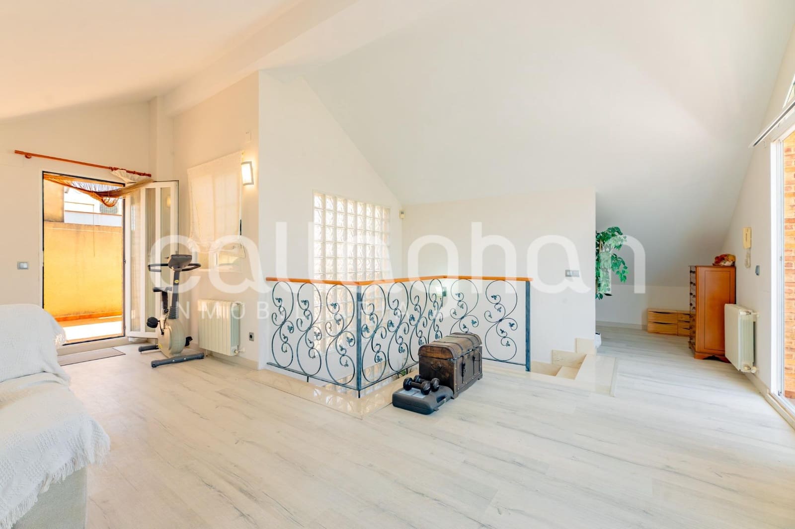 5 soveværelse Villa til salg i Sagunto / Sagunt med garage - € 625.000 (Ref: 10022623)