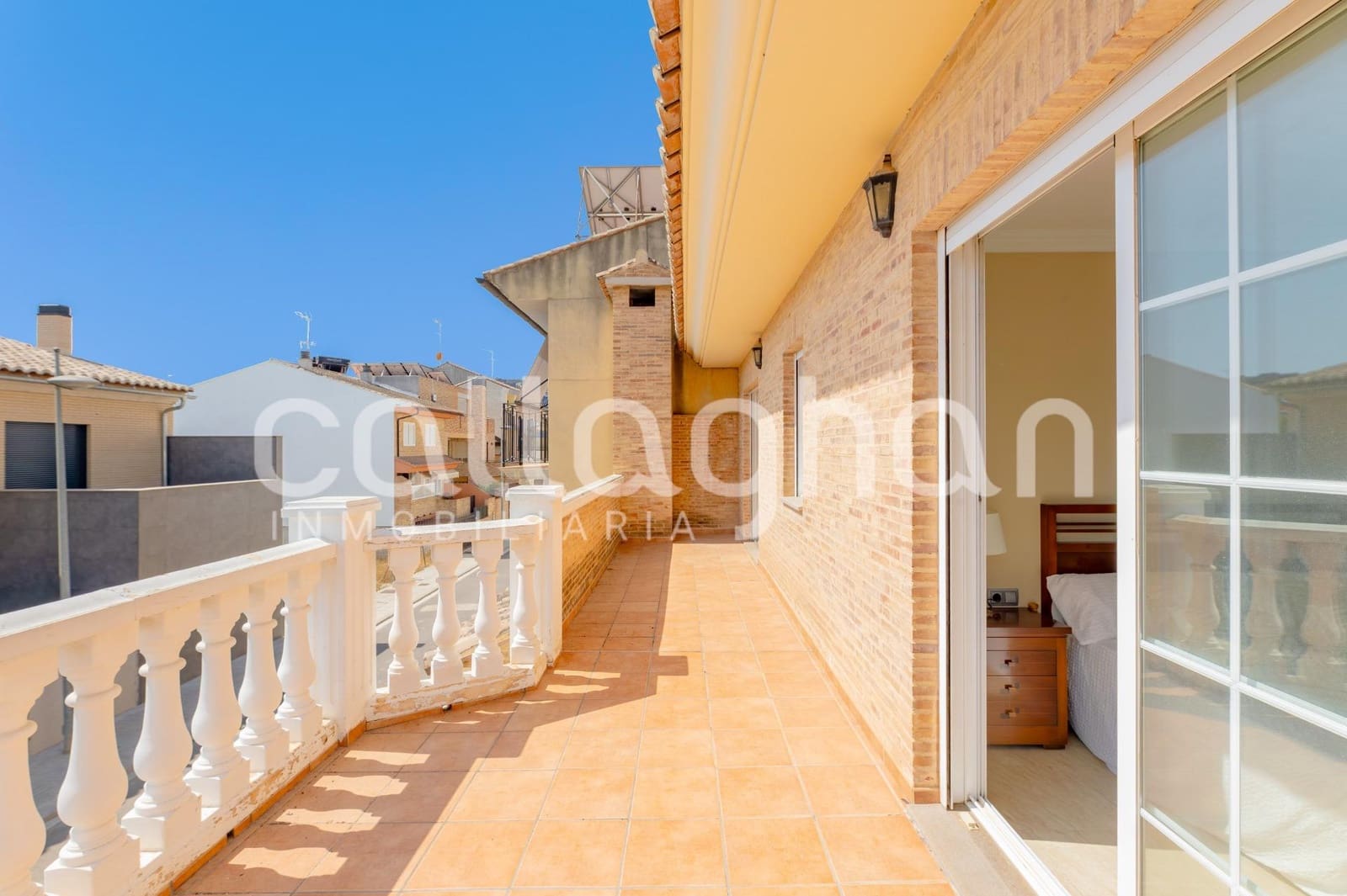 5 soveværelse Villa til salg i Sagunto / Sagunt med garage - € 625.000 (Ref: 10022623)