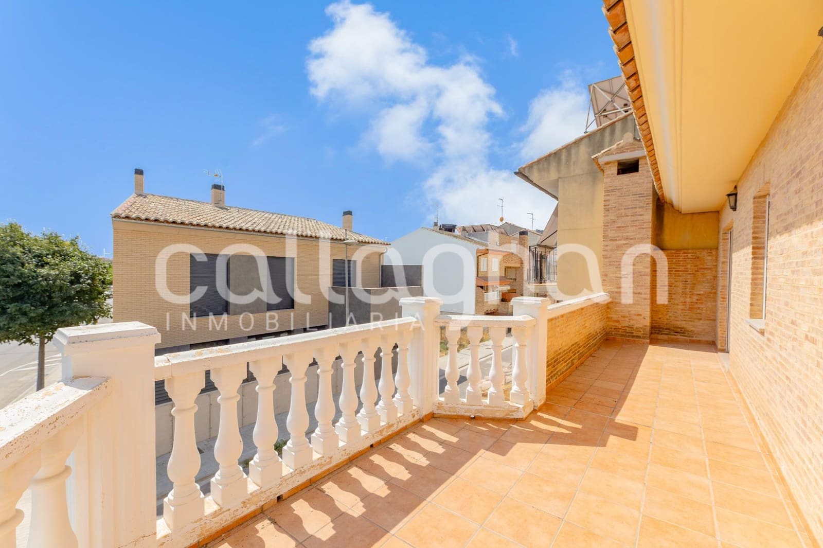 5 soveværelse Villa til salg i Sagunto / Sagunt med garage - € 625.000 (Ref: 10022623)
