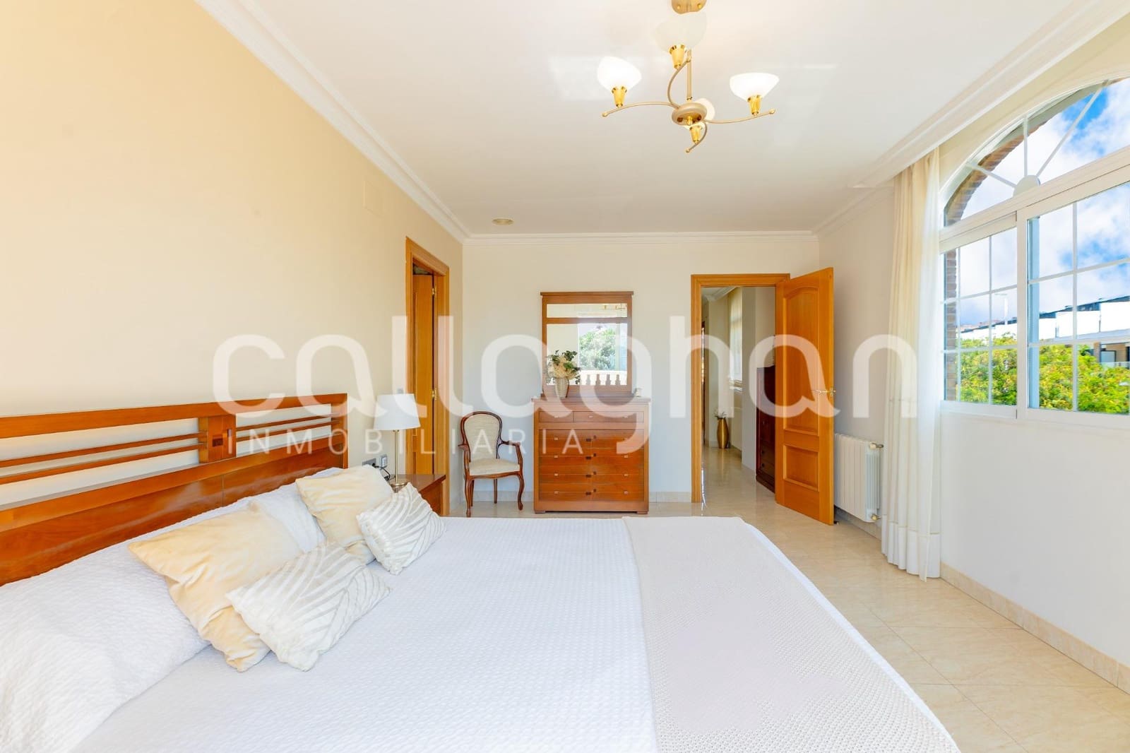 5 bedroom Villa for sale in Sagunto / Sagunt with garage - € 625,000 (Ref: 10022623)