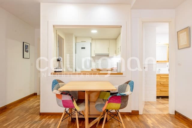 Appartement de 2 chambres à louer à Ciutat Jardi, Valence ville - 1 400 € (Ref: 10027456)