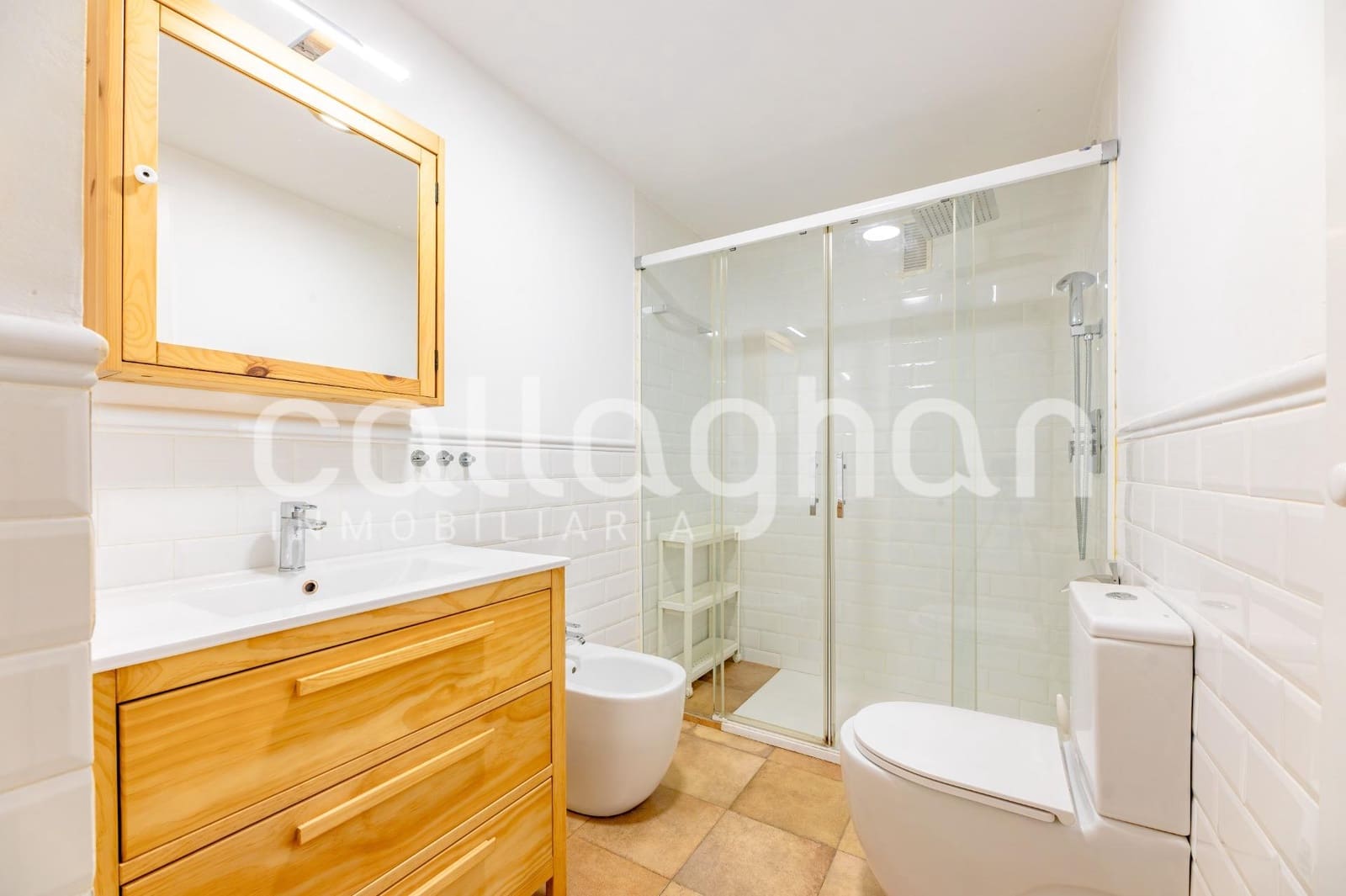 Appartement de 2 chambres à louer à Valence ville - 1 400 € (Ref: 10027456)