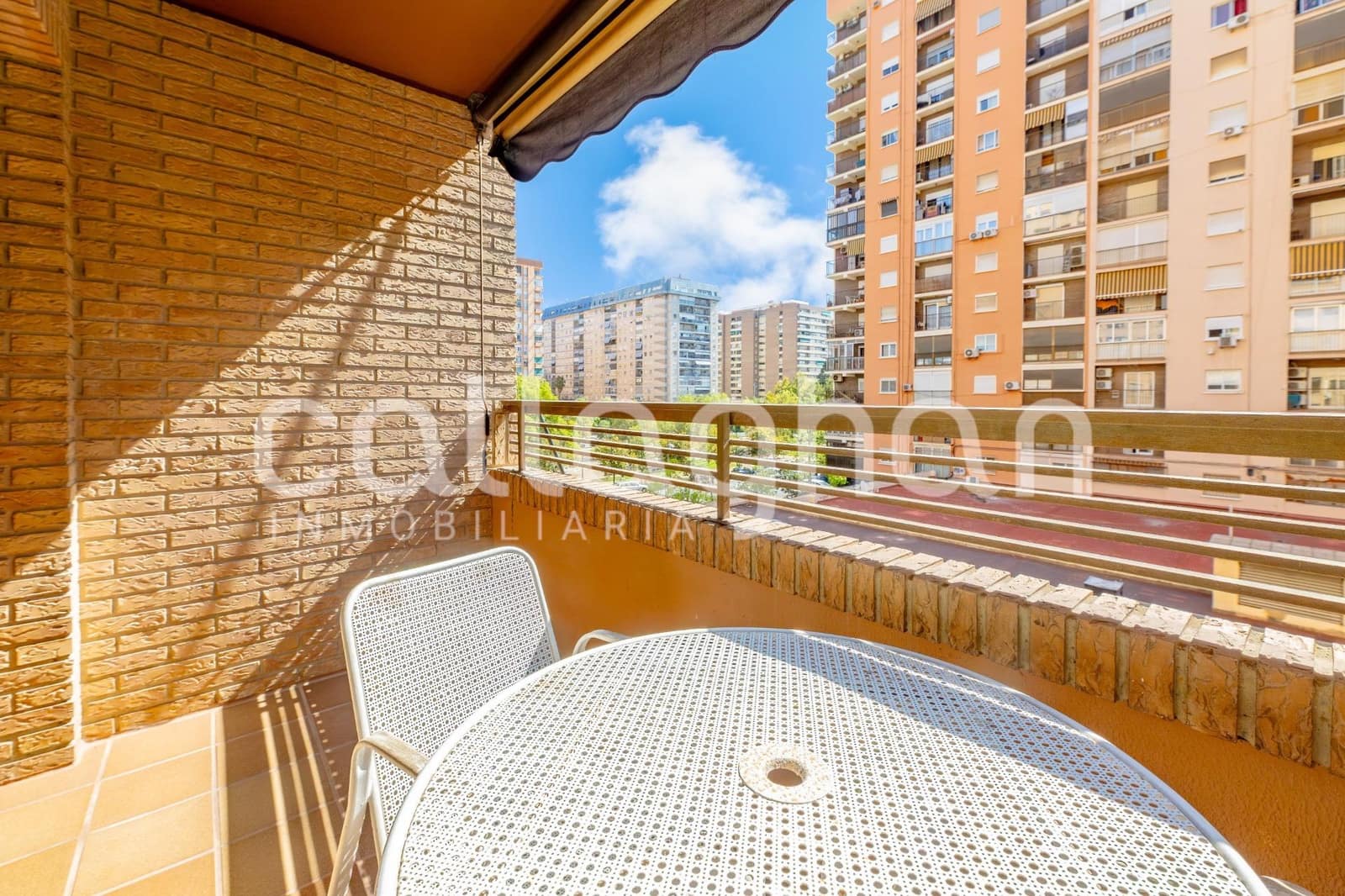 Appartement de 2 chambres à louer à Valence ville - 1 400 € (Ref: 10027456)