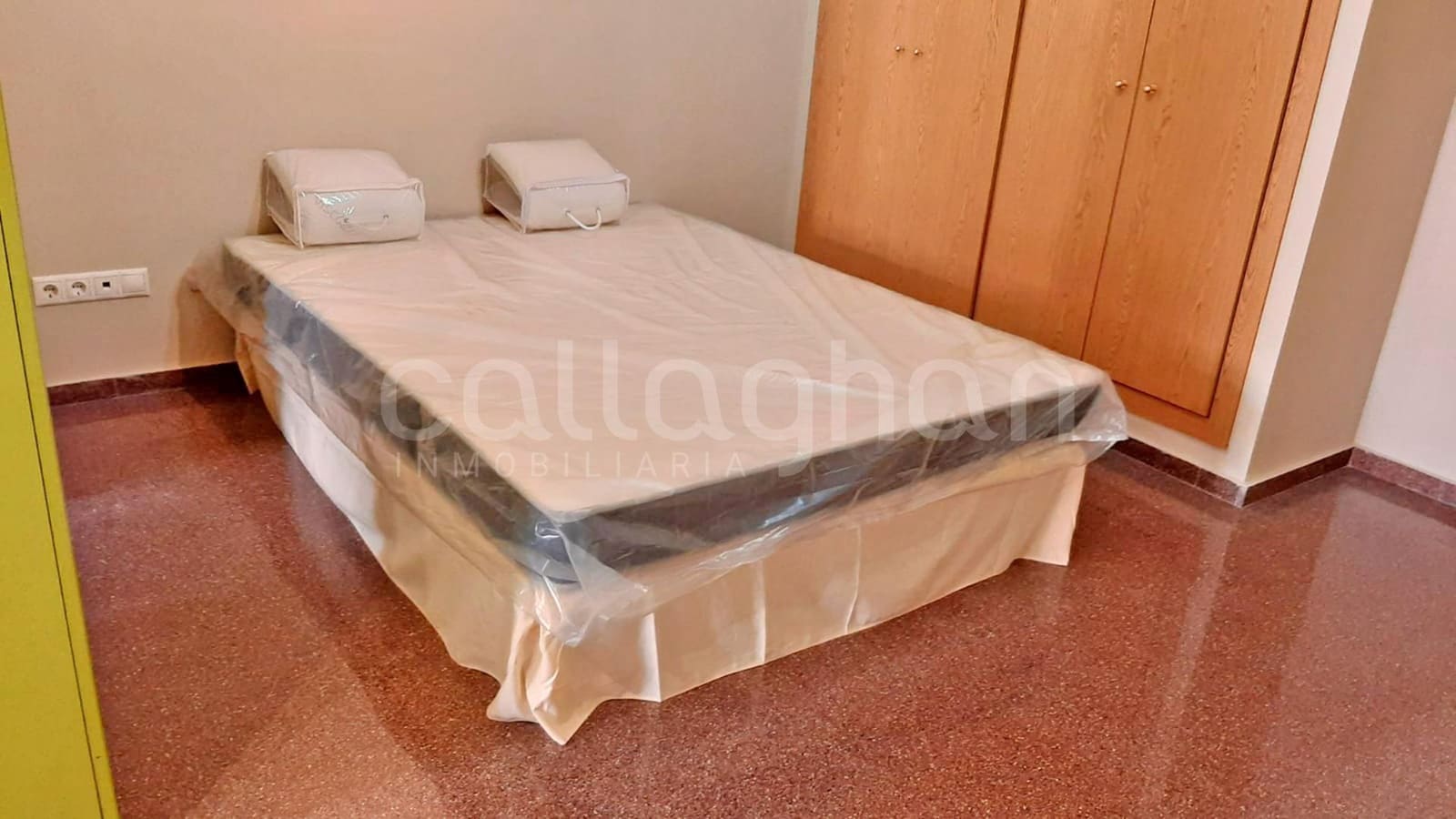 Bureau à vendre à Burjassot avec garage - 160 000 € (Ref: 10043190)