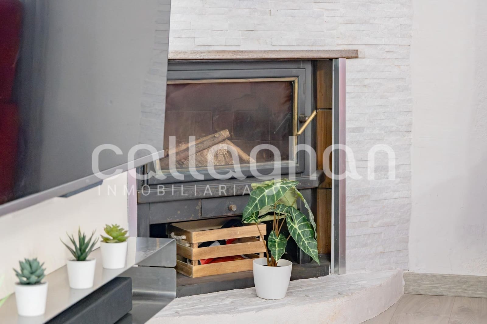 3 bedroom Villa for rent in Vilamarxant / Villamarchante with pool garage - € 2,100 (Ref: 10051631)