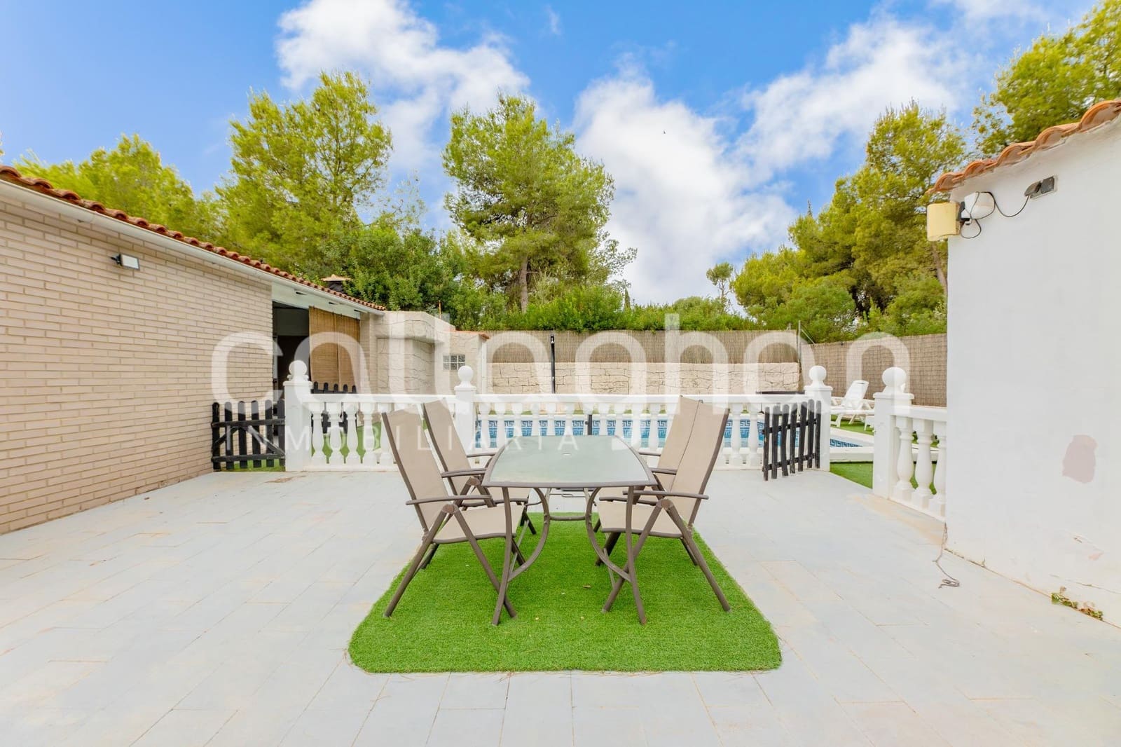 3 bedroom Villa for rent in Vilamarxant / Villamarchante with pool garage - € 2,100 (Ref: 10051631)