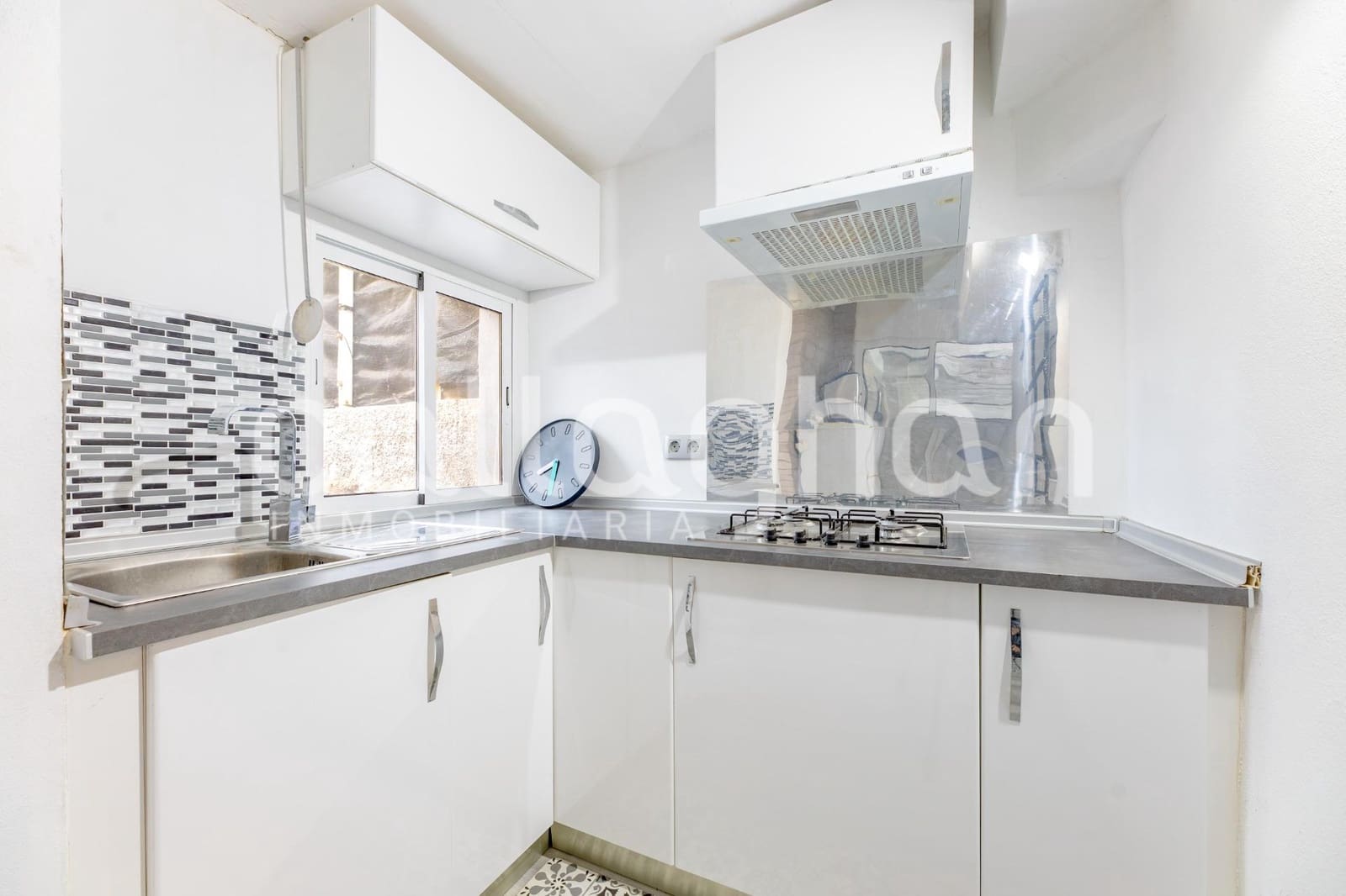 3 bedroom Villa for rent in Vilamarxant / Villamarchante with pool garage - € 2,100 (Ref: 10051631)