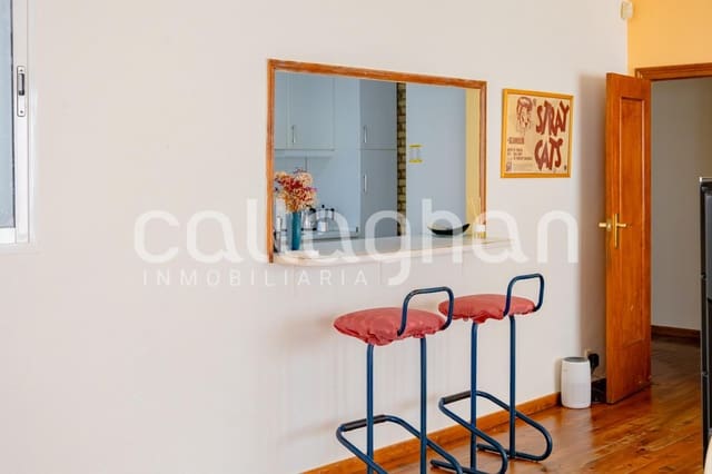 Piso de 6 habitaciones en Ciutat Vella, València ciudad en alquiler con garaje - 2.300 € (Ref: 10078272)