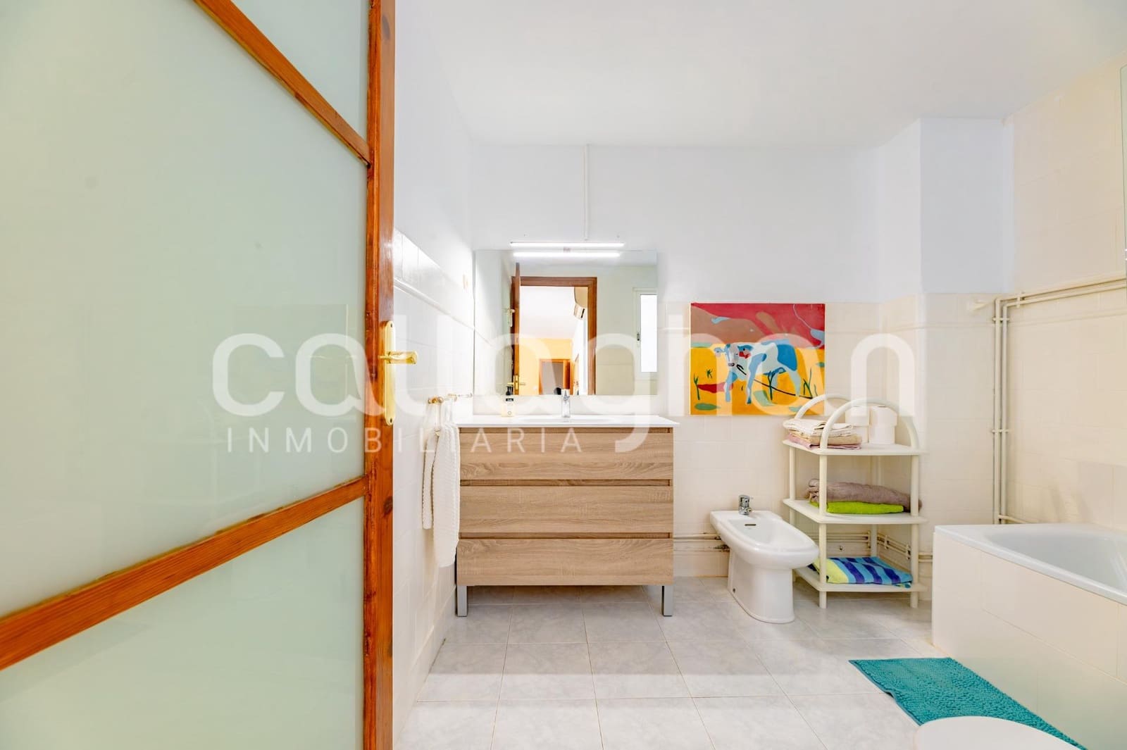 Piso de 6 habitaciones en València ciudad en alquiler con garaje - 2.300 € (Ref: 10078272)