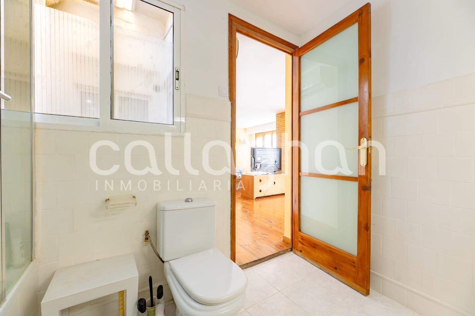 Piso de 6 habitaciones en València ciudad en alquiler con garaje - 2.300 € (Ref: 10078272)