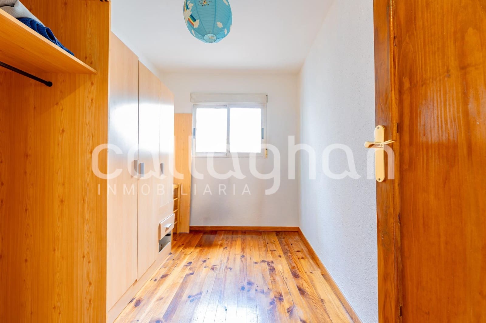 Piso de 6 habitaciones en València ciudad en alquiler con garaje - 2.300 € (Ref: 10078272)