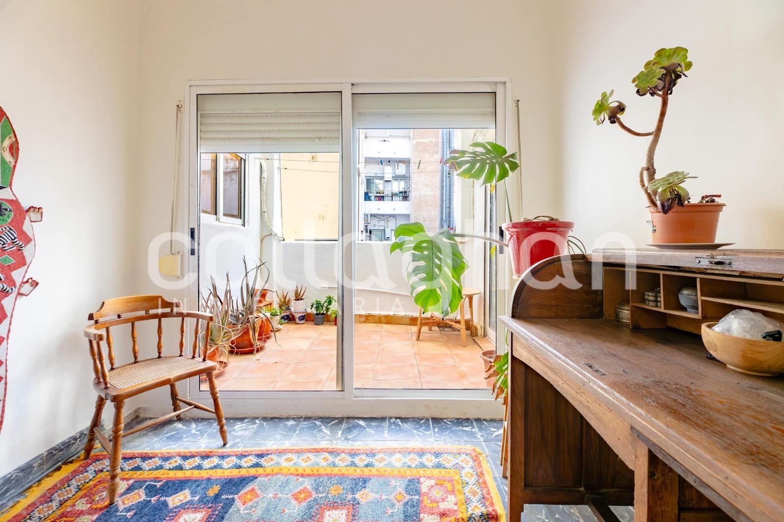 Piso de 6 habitaciones en València ciudad en alquiler con garaje - 2.300 € (Ref: 10078272)