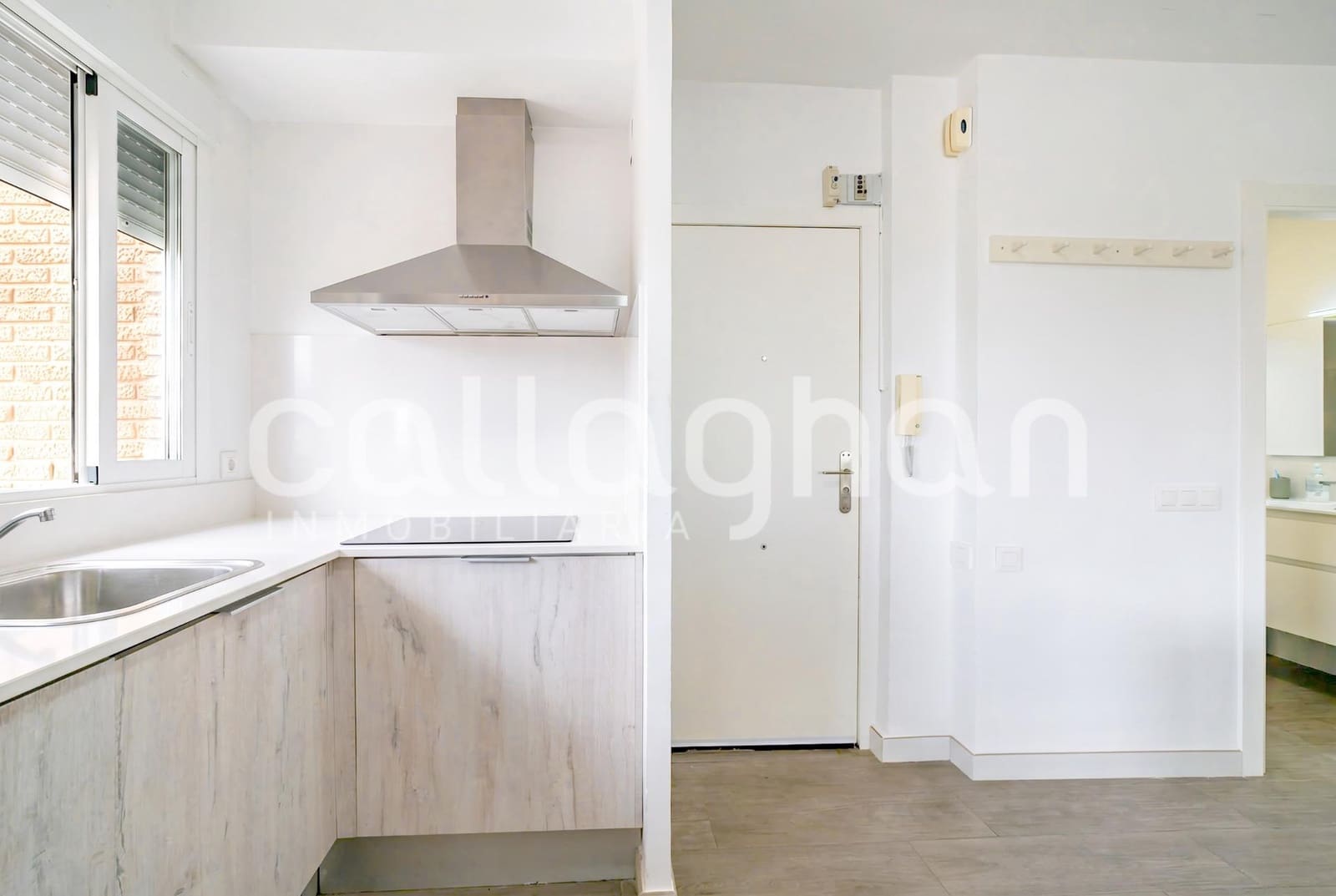 2 bedroom Flat for sale in Almarda - € 230,000 (Ref: 10089620)