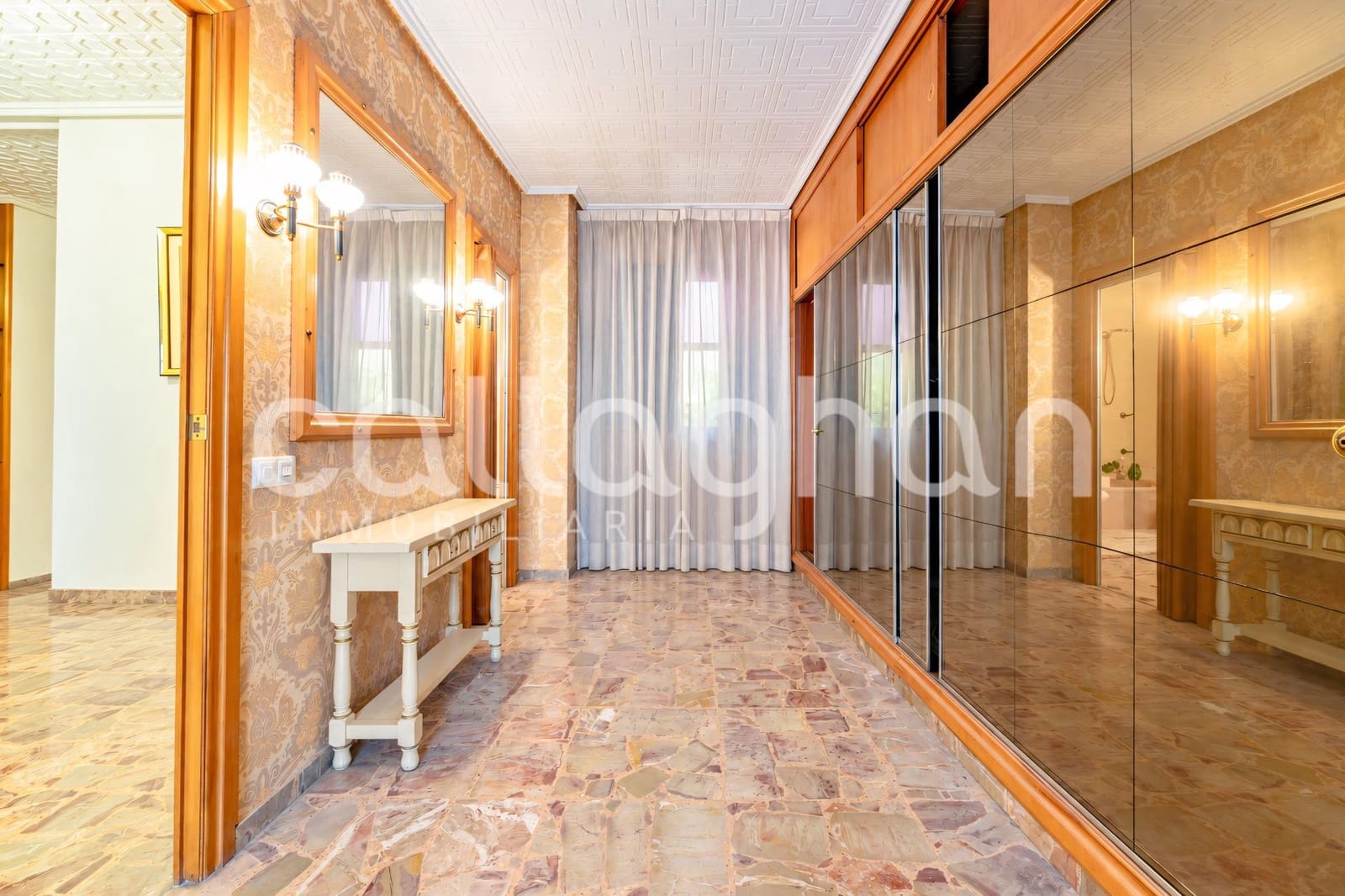 Piso de 2 habitaciones en València ciudad en venta - 325.000 € (Ref: 10098339)