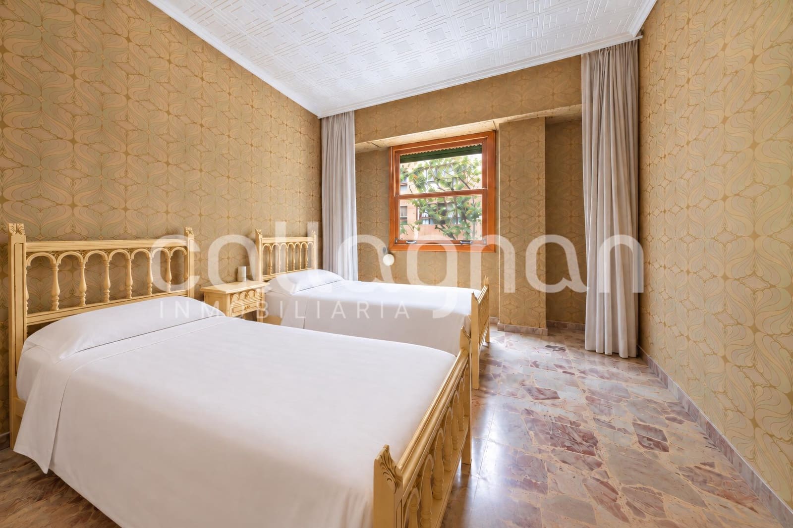Piso de 2 habitaciones en València ciudad en venta - 325.000 € (Ref: 10098339)