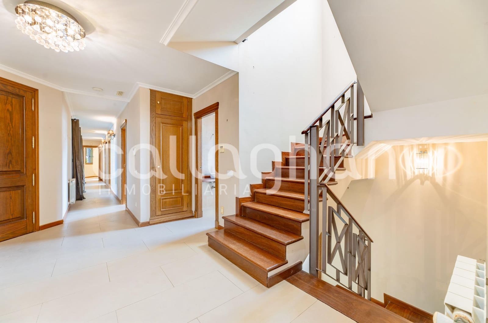 7 bedroom Villa for sale in Betera with pool garage - € 950,000 (Ref: 10129373)