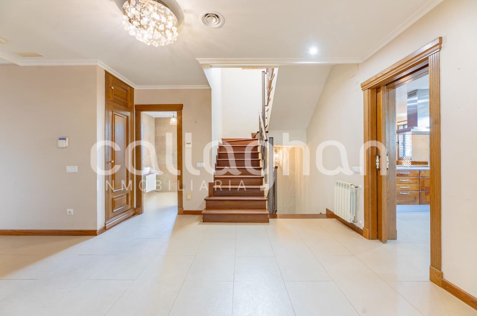 7 bedroom Villa for sale in Betera with pool garage - € 950,000 (Ref: 10129373)