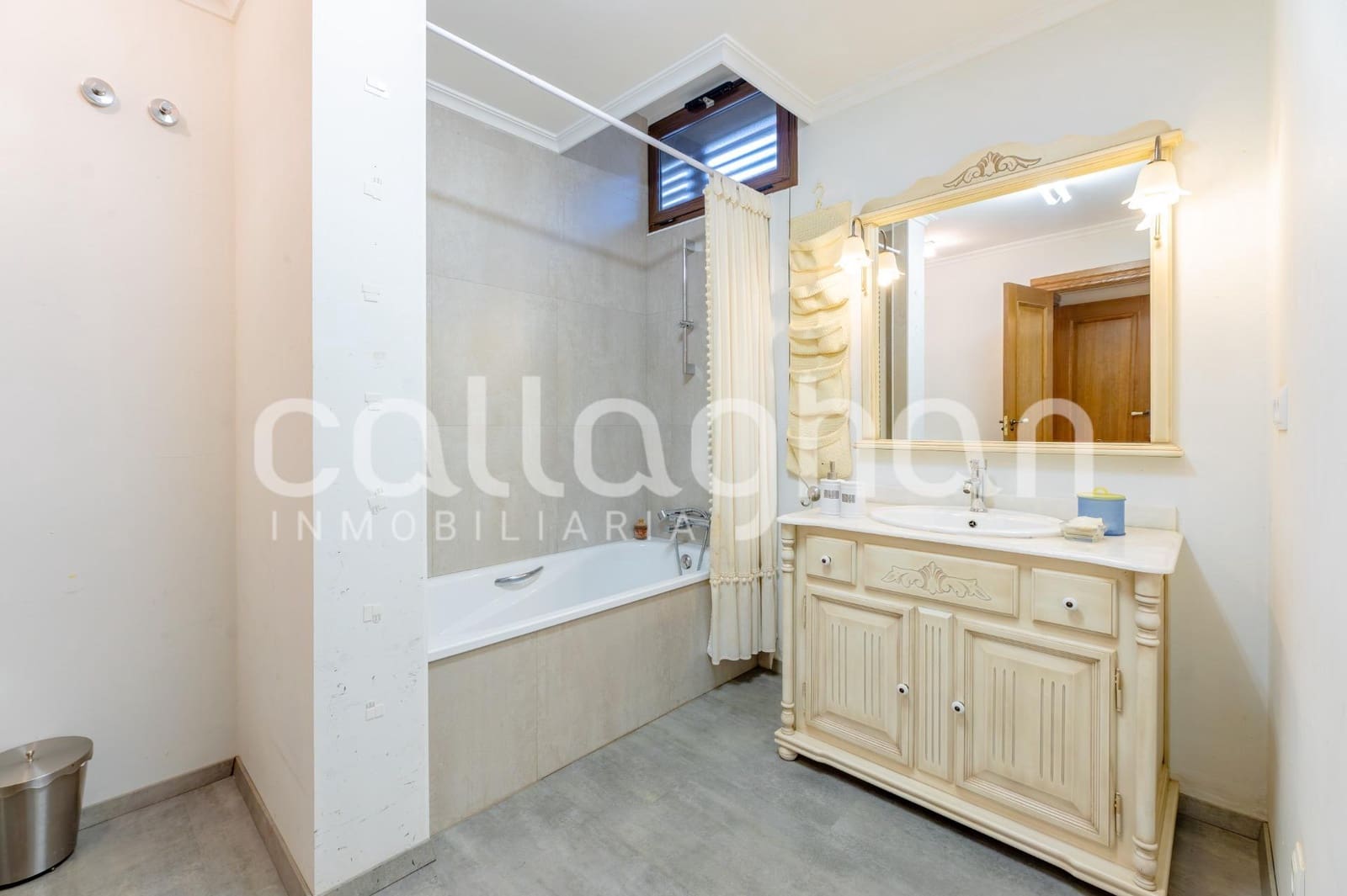 7 bedroom Villa for sale in Betera with pool garage - € 950,000 (Ref: 10129373)