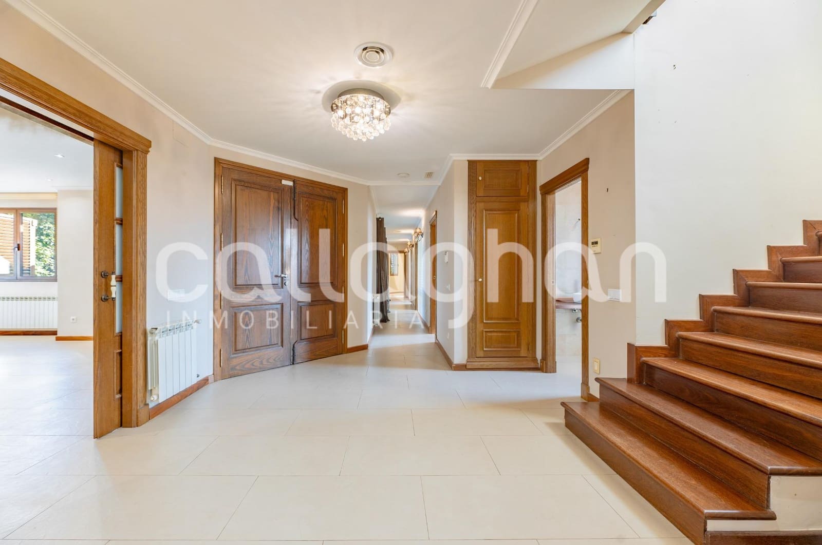 7 bedroom Villa for sale in Betera with pool garage - € 950,000 (Ref: 10129373)