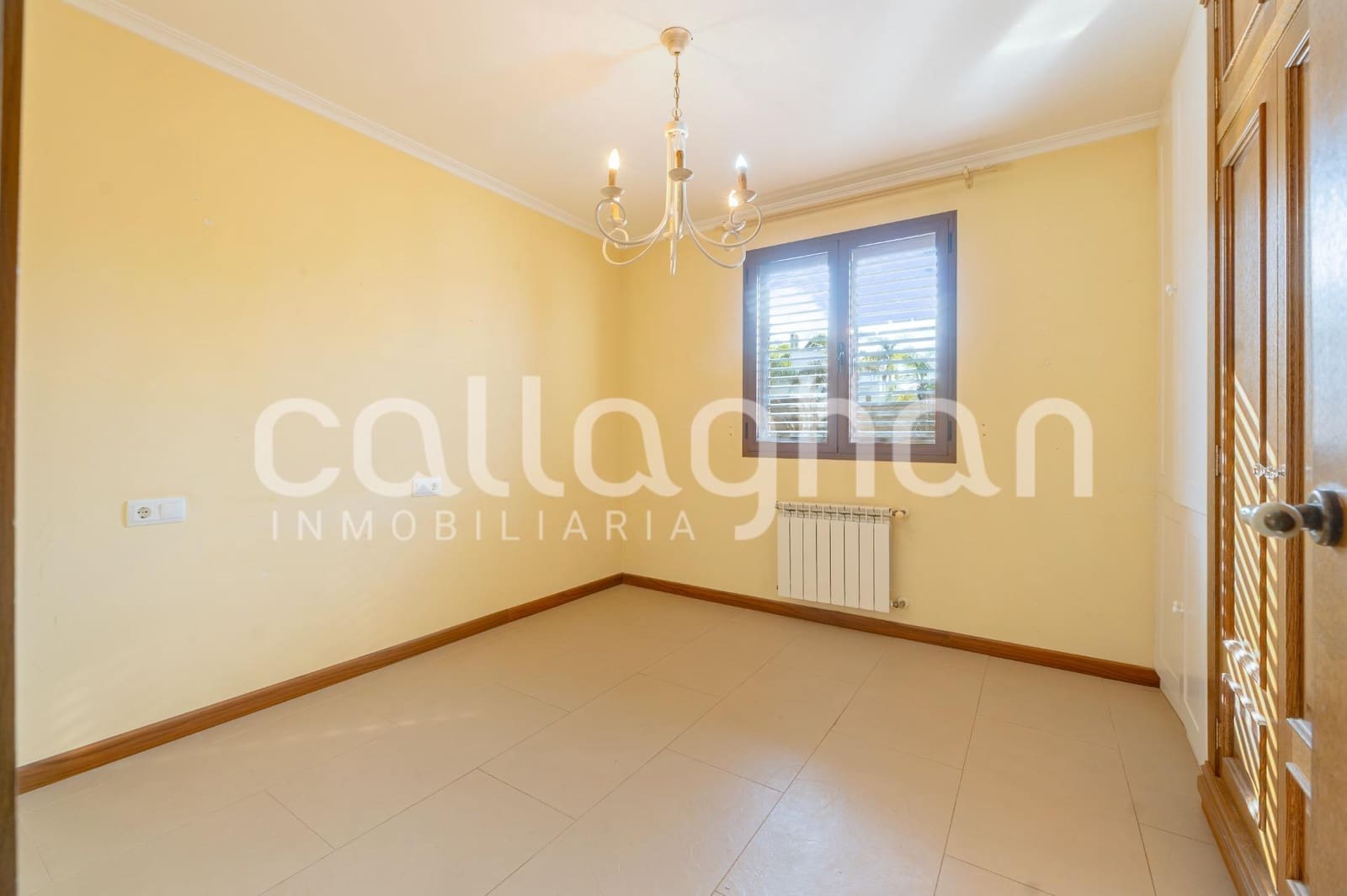 7 bedroom Villa for sale in Betera with pool garage - € 950,000 (Ref: 10129373)