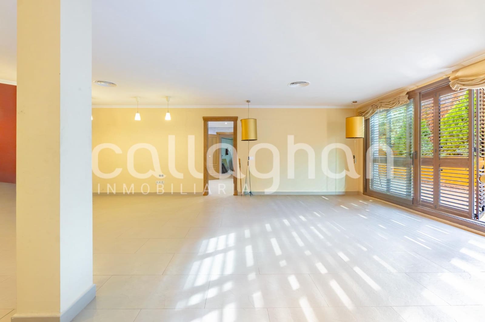 7 bedroom Villa for sale in Betera with pool garage - € 950,000 (Ref: 10129373)