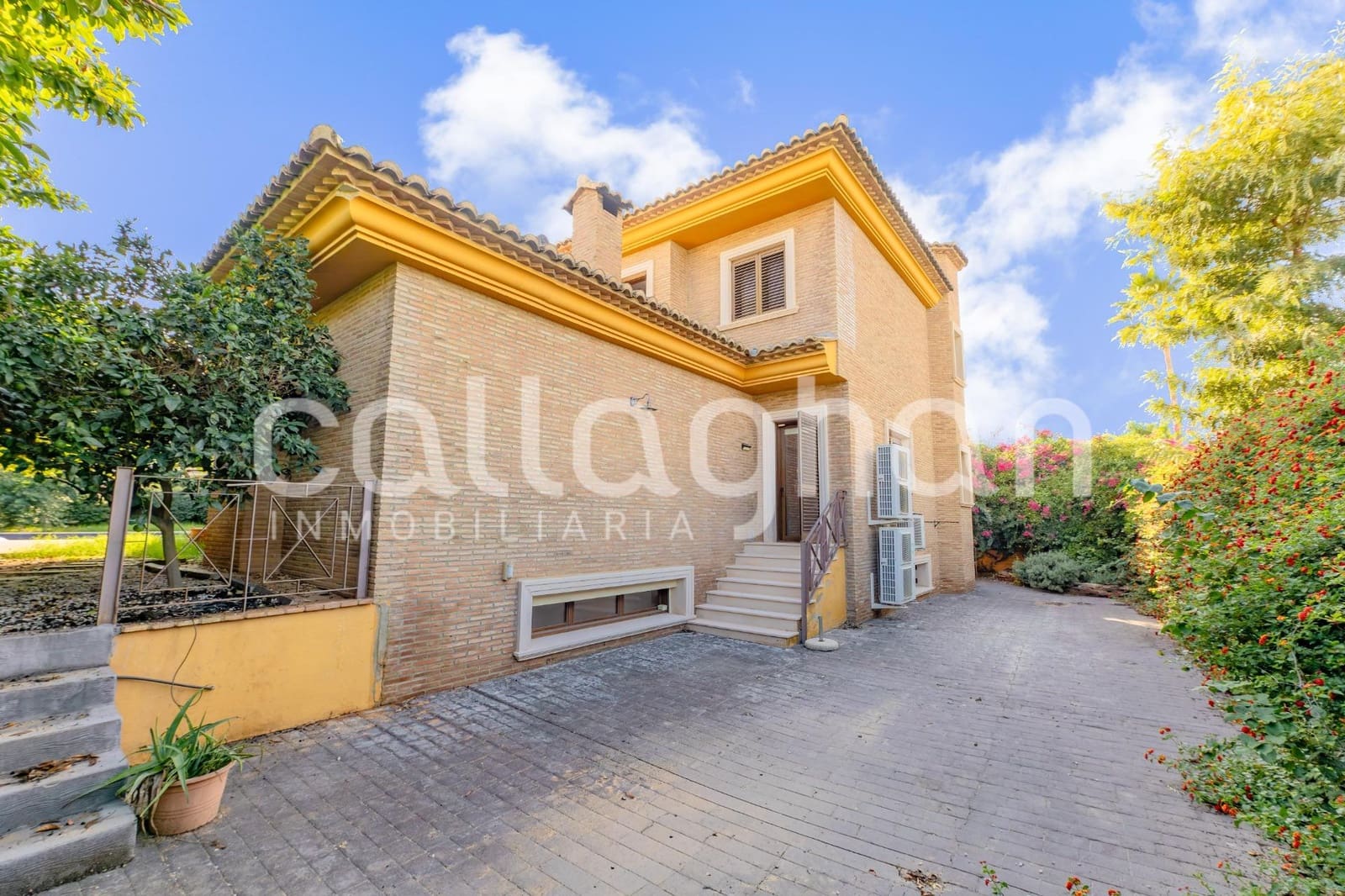 7 bedroom Villa for sale in Betera with pool garage - € 950,000 (Ref: 10129373)