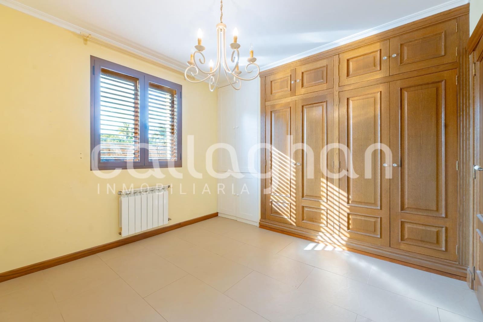 7 bedroom Villa for sale in Betera with pool garage - € 950,000 (Ref: 10129373)