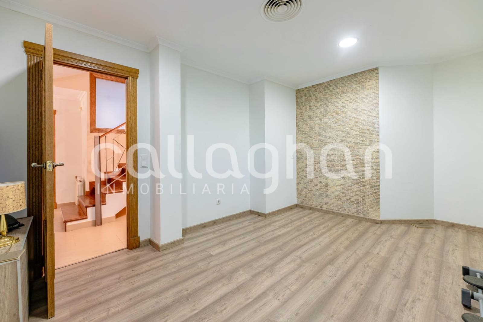 7 bedroom Villa for sale in Betera with pool garage - € 950,000 (Ref: 10129373)