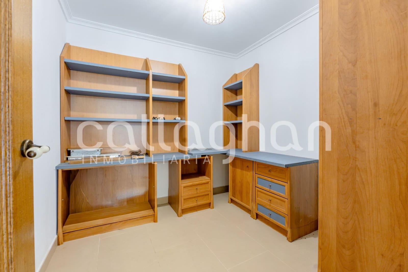 7 bedroom Villa for sale in Betera with pool garage - € 950,000 (Ref: 10129373)
