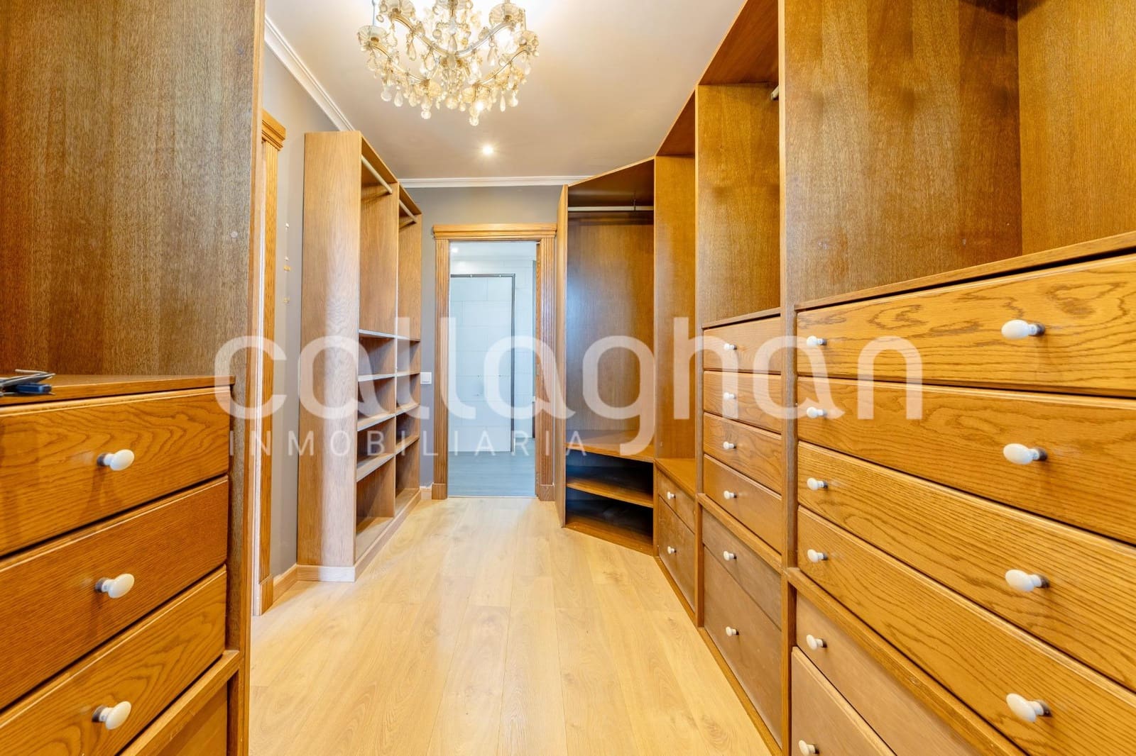 7 bedroom Villa for sale in Betera with pool garage - € 950,000 (Ref: 10129373)
