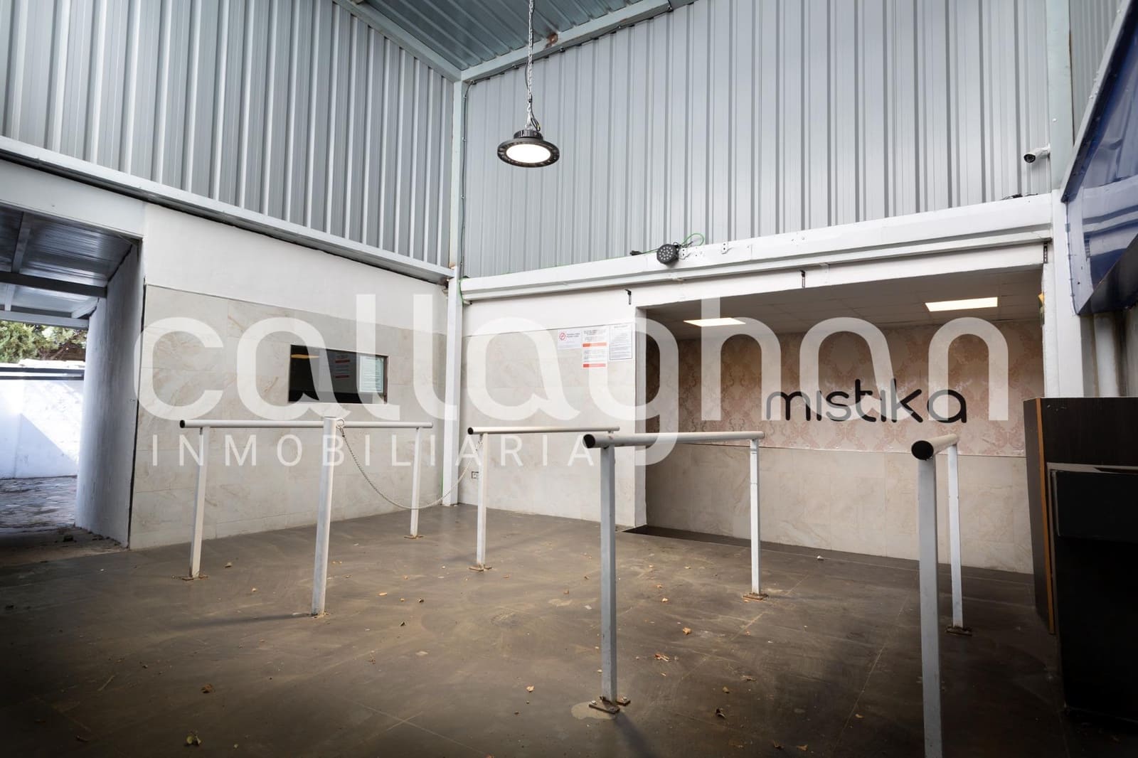 Local Commercial à vendre à Xativa avec piscine - 750 000 € (Ref: 10131810)