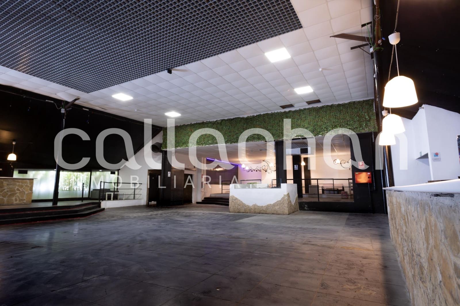Local Commercial à vendre à Xativa avec piscine - 750 000 € (Ref: 10131810)