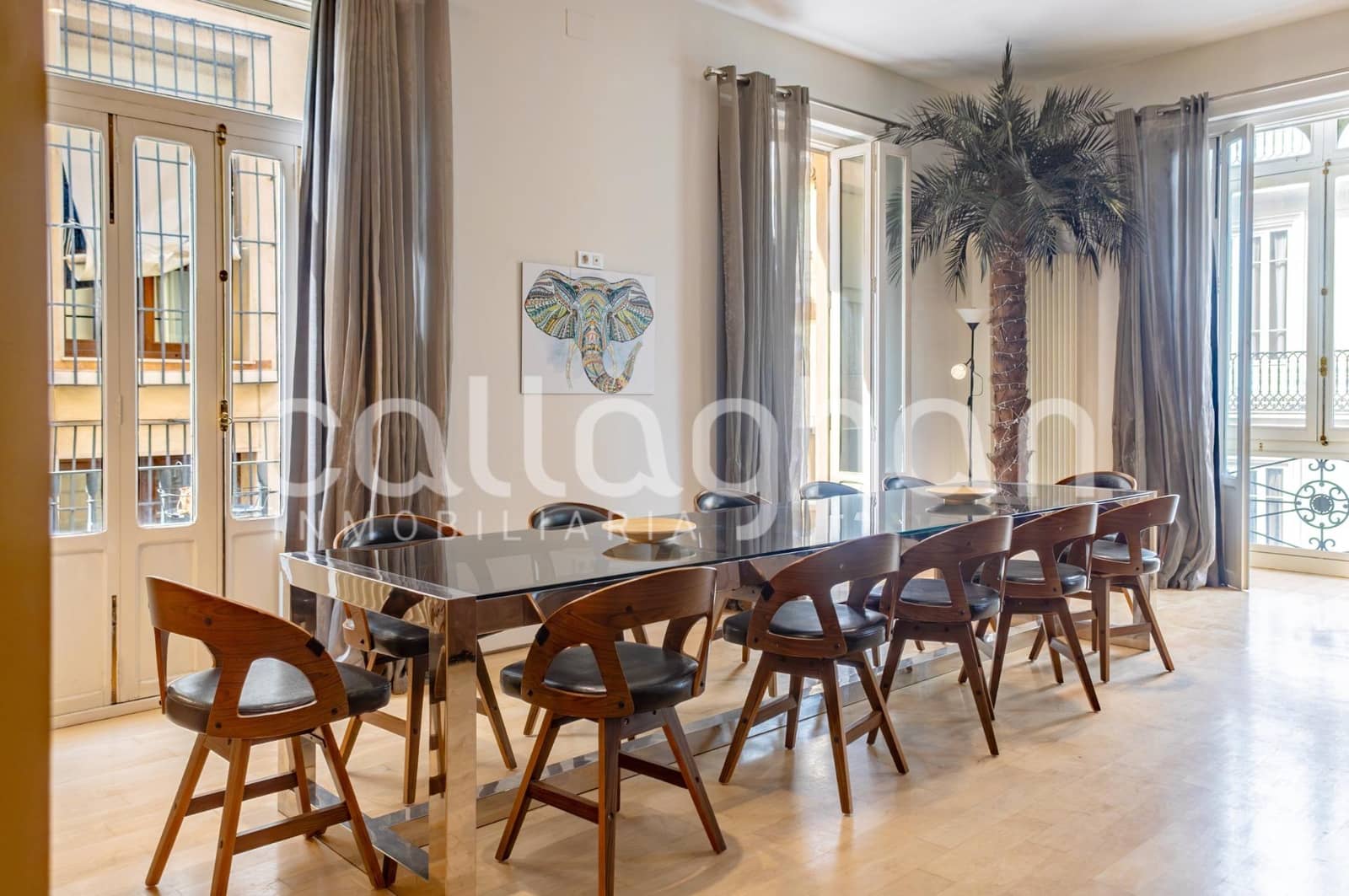 4 bedroom Flat for sale in Valencia city - € 1,000,000 (Ref: 10131812)