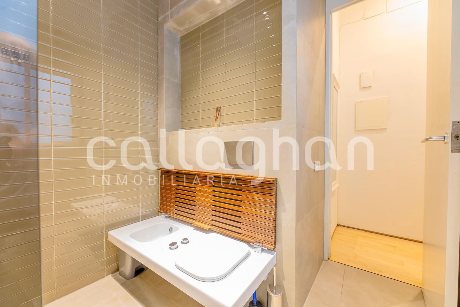 4 bedroom Flat for sale in Valencia city - € 1,000,000 (Ref: 10131812)